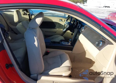 2009 Ford Mustang V6/V6 Premium z USA, uszkodzony, nr VIN 1ZVHT80N495112169